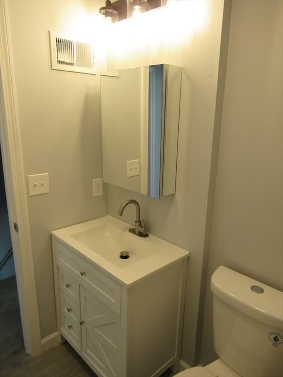 Duplex at 128-130 Woodmont St, Springfield MA 01104, Springfield, photo 16 of 30