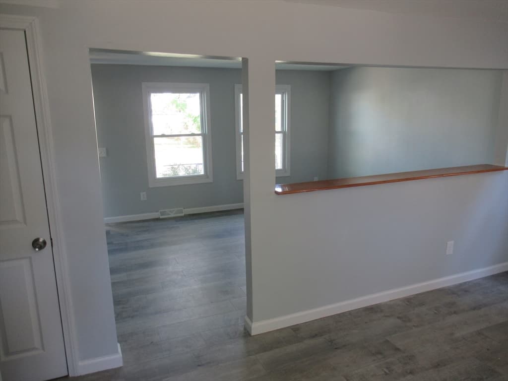 Duplex at 128-130 Woodmont St, Springfield MA 01104, Springfield, photo 20 of 30
