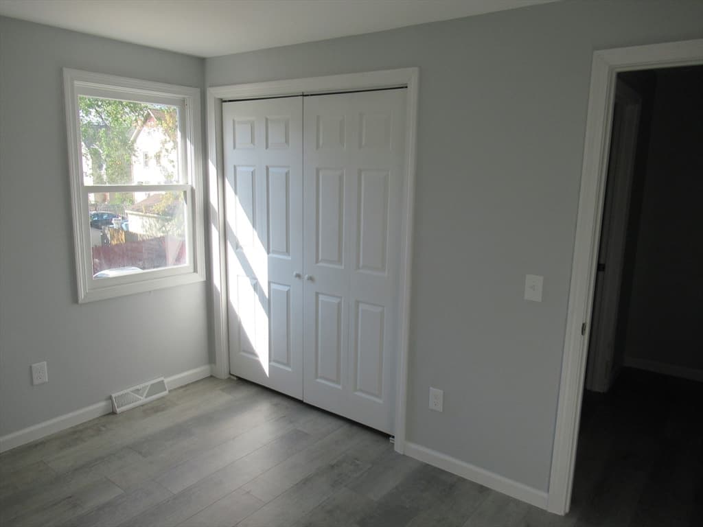 Duplex at 128-130 Woodmont St, Springfield MA 01104, Springfield, photo 24 of 30