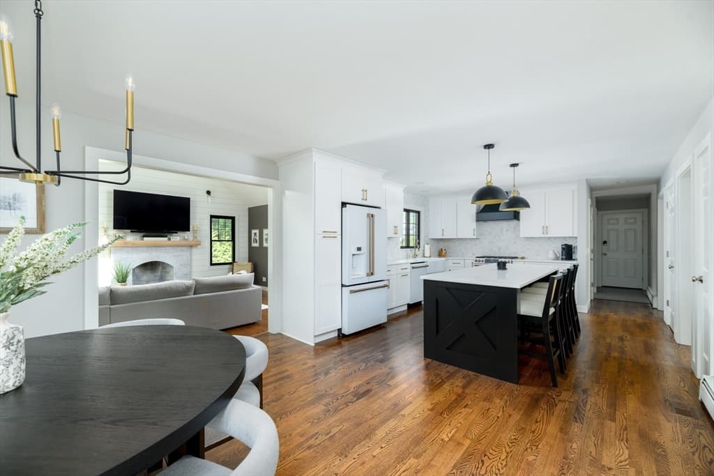 21 Round Table Road, Shrewsbury MA 01545 photo 8