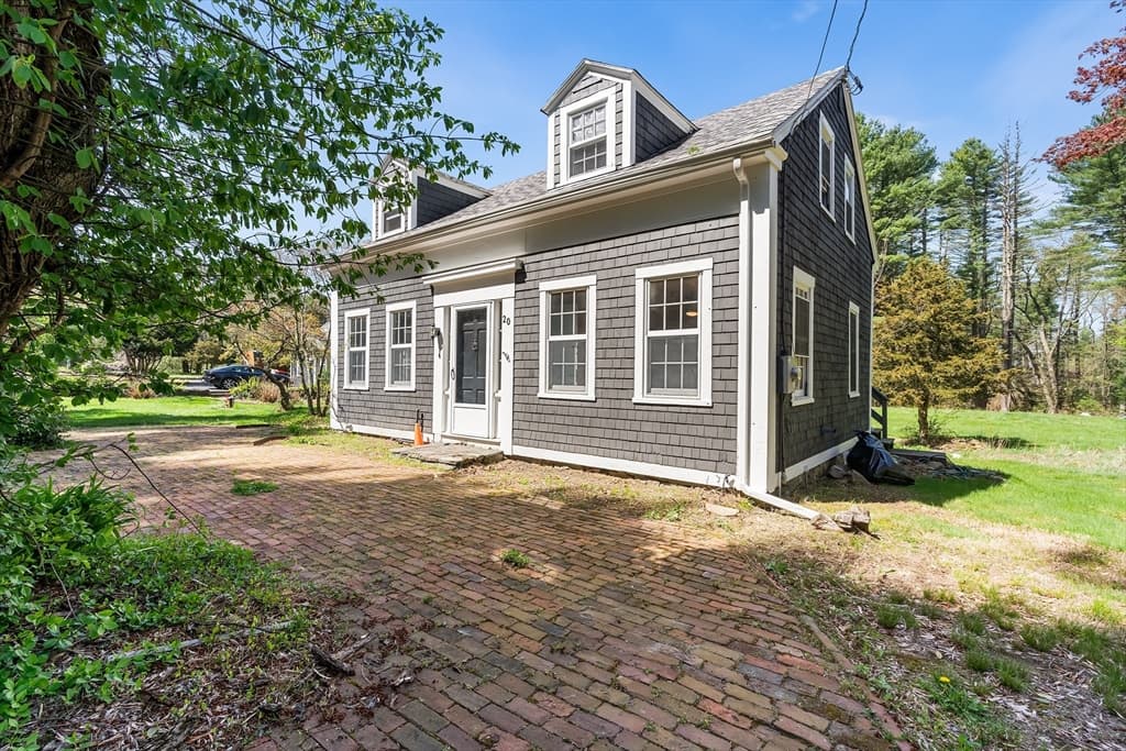 Single Family Residence at 20 School St, Rehoboth MA 02769, photo 2 of 41