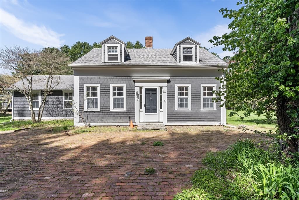 20 School St, Rehoboth MA 02769
