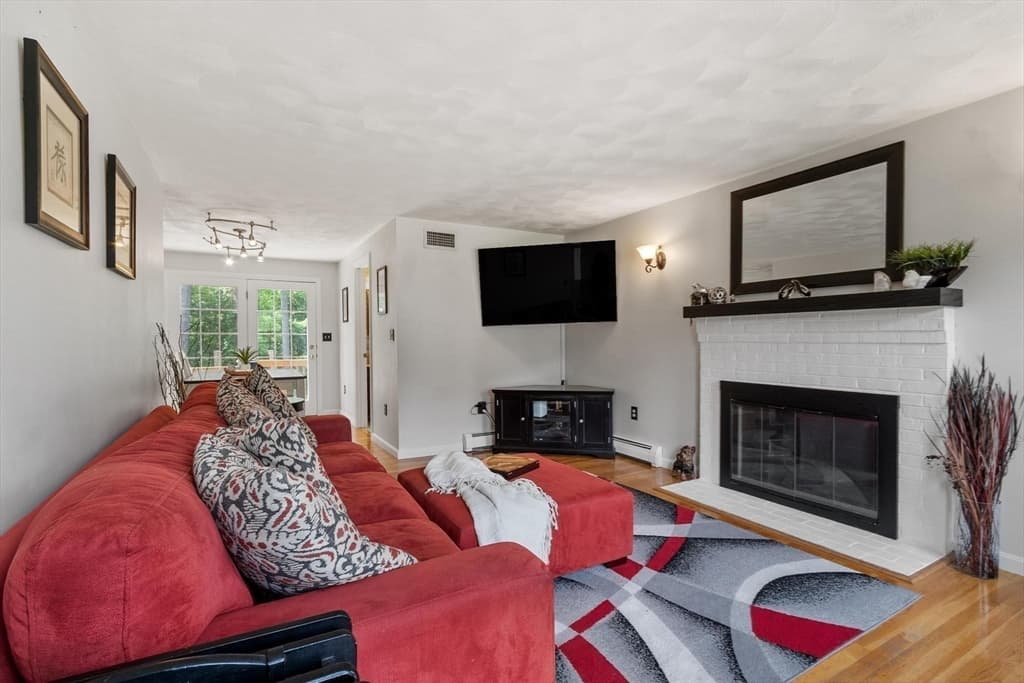 135 Jennies Way, Tewksbury MA 01876 photo 18