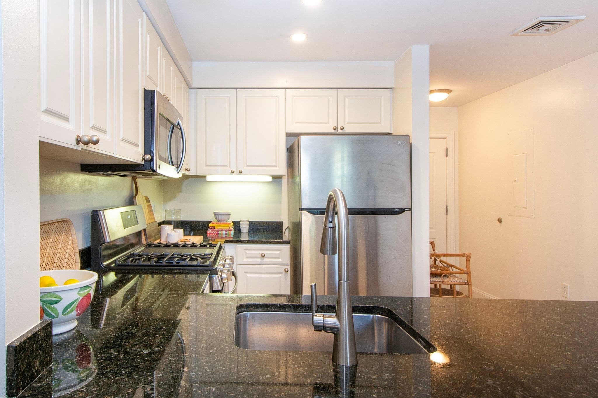 Condominium at 501 Commerce Dr # 113, Braintree MA 02184, photo 6 of 31