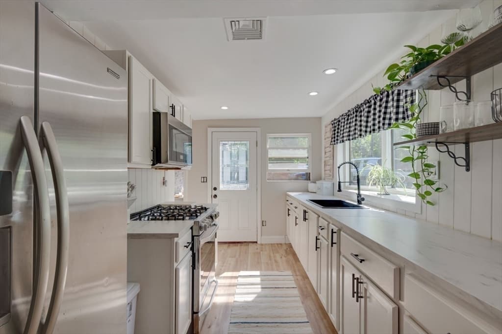 Single Family Residence at 254 Lakeside Road, Hanson MA 02341, Hanson, photo 14 of 41
