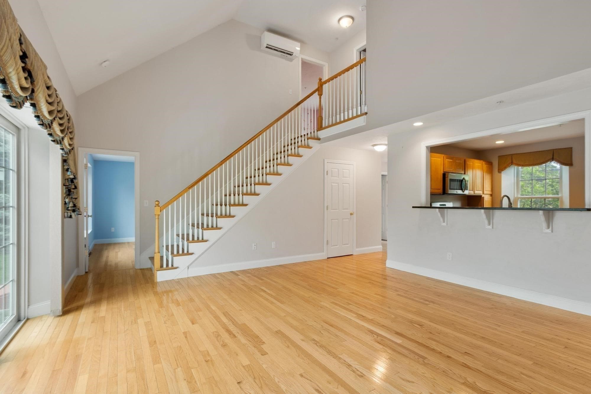 Single Family Residence at 2 Adams Circle, Devens MA 01434, photo 12 of 42