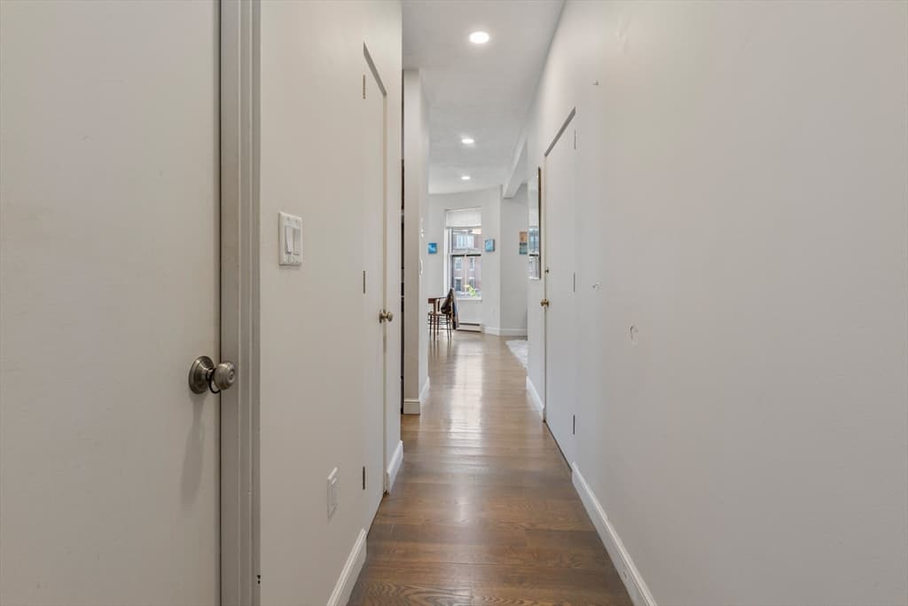 Condominium at 142 Chandler Street # 4, Boston MA 02116, photo 13 of 17