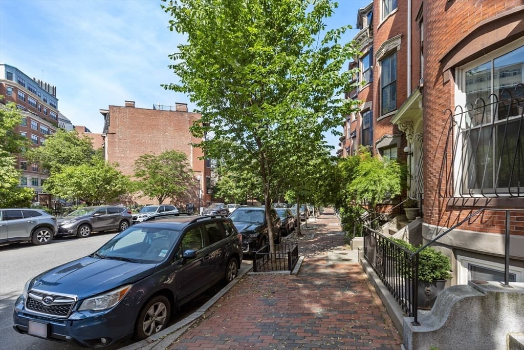 Condominium at 142 Chandler Street # 4, Boston MA 02116, photo 17 of 17