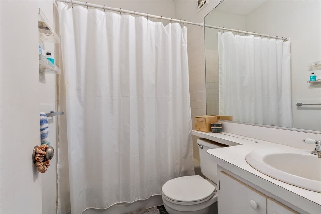 Condominium at 142 Chandler Street # 4, Boston MA 02116, photo 12 of 17