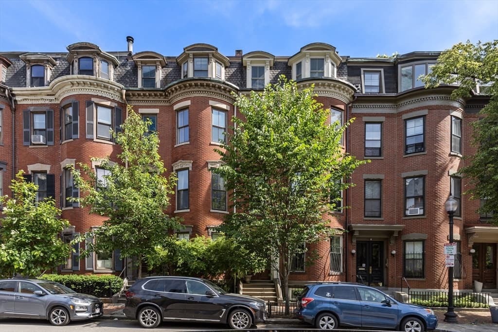Condominium at 142 Chandler Street # 4, Boston MA 02116, photo 15 of 17