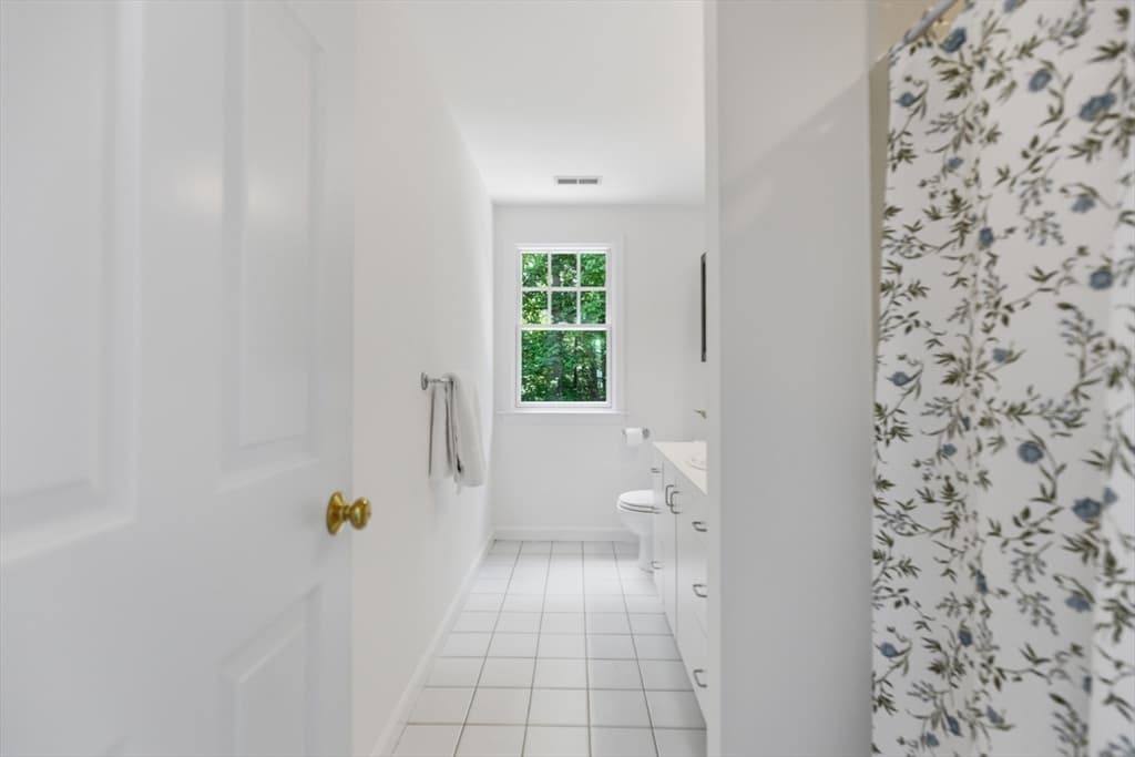 81 Parish Rd, Needham MA 02494 photo 23