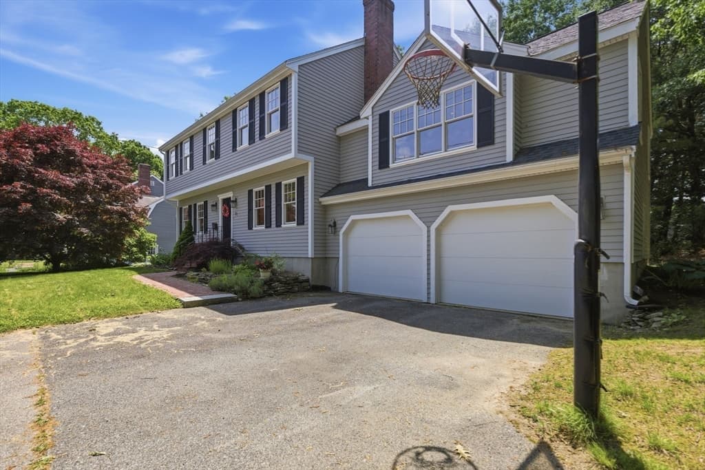 81 Parish Rd, Needham MA 02494 photo 34
