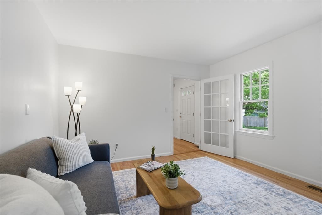 81 Parish Rd, Needham MA 02494 photo 19