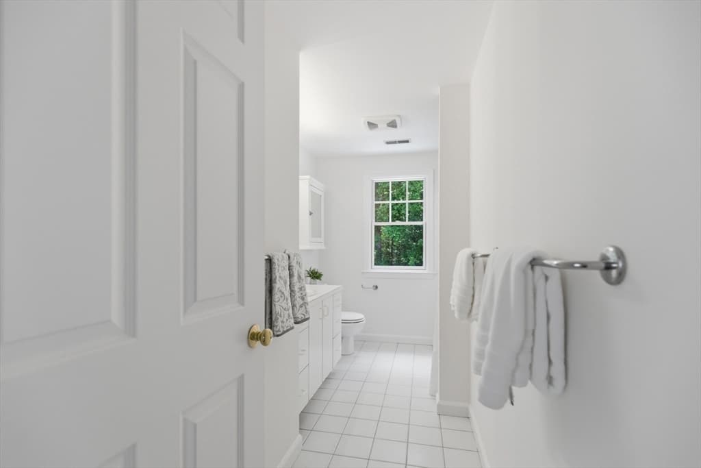 81 Parish Rd, Needham MA 02494 photo 29