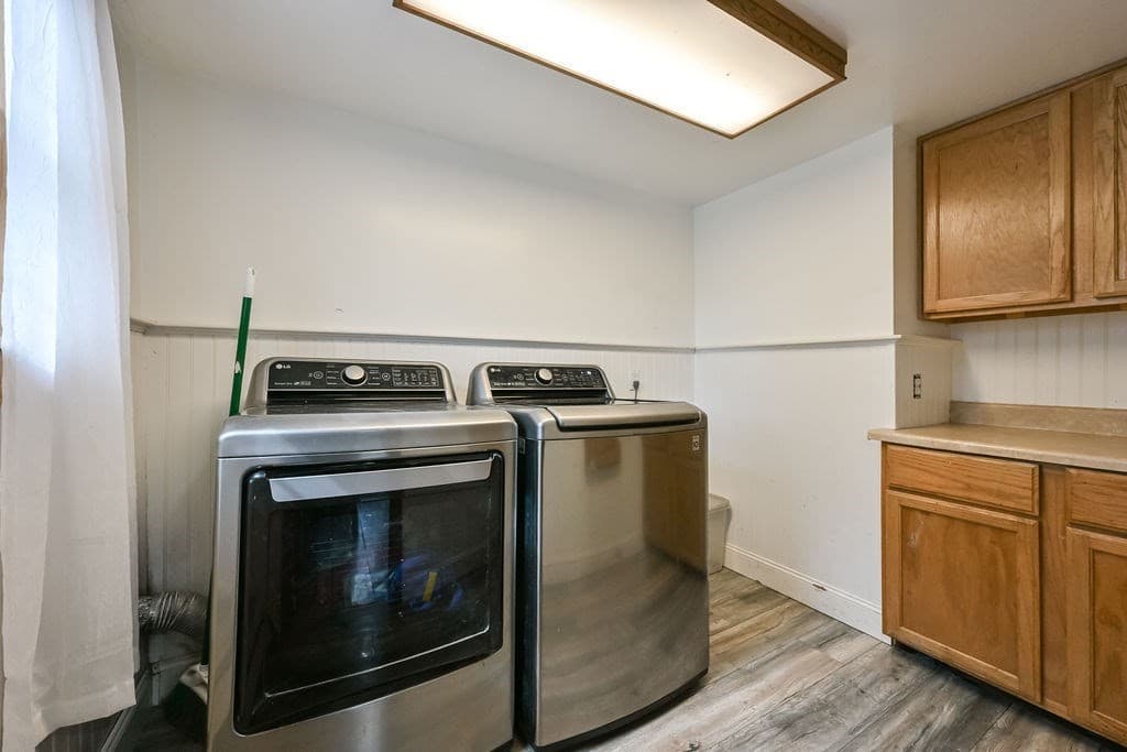 Single Family Residence at 260 Glebe St, Taunton MA 02780, photo 3 of 11