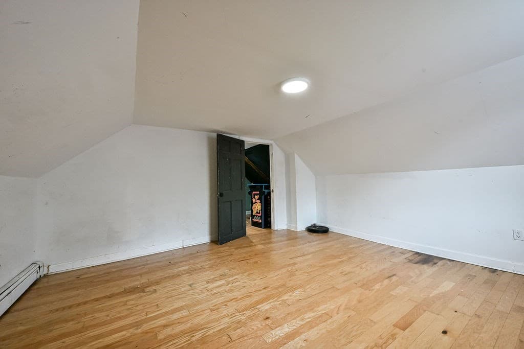 Single Family Residence at 260 Glebe St, Taunton MA 02780, photo 5 of 11