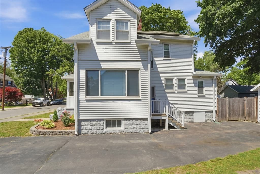 14 Katherine Road, Stoneham MA 02180 photo 3