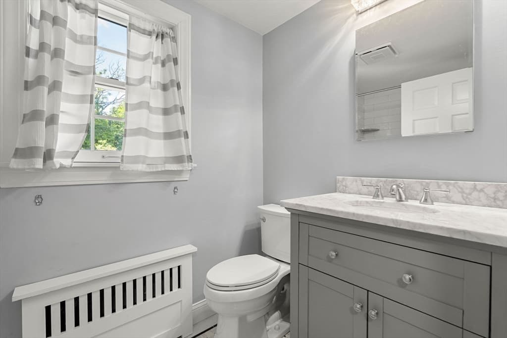 Single Family Residence at 1375 Brush Hill Rd, Milton MA 02186, Milton, photo 13 of 39