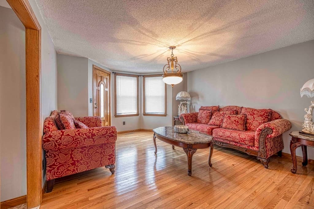 36 Mcgowan St, Fall River MA 02723 photo 8