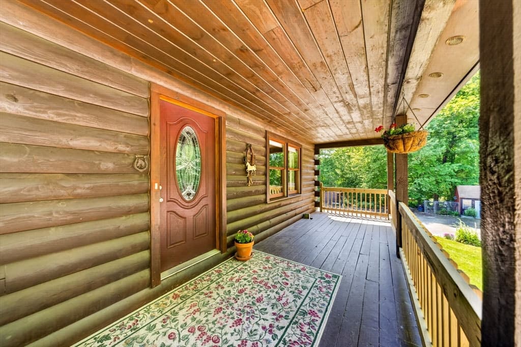 Single Family Residence at 51 Bryant St, Berkley MA 02779, Berkley, photo 6 of 41