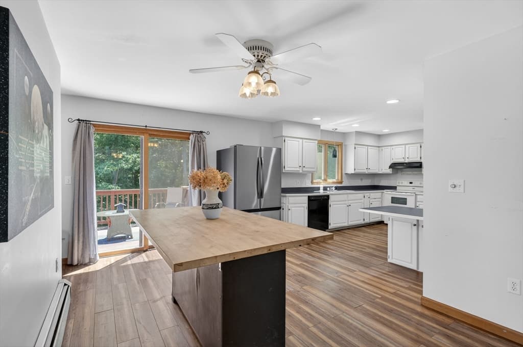 Single Family Residence at 51 Bryant St, Berkley MA 02779, Berkley, photo 32 of 41