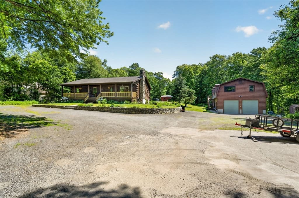 51 Bryant St, Berkley MA 02779