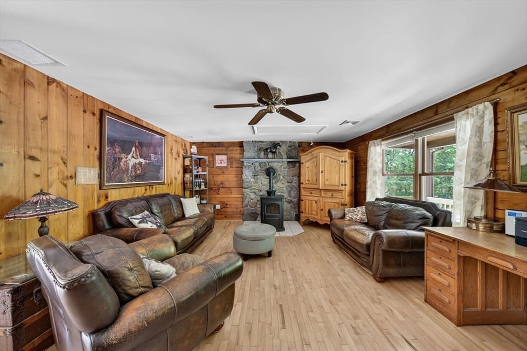Single Family Residence at 51 Bryant St, Berkley MA 02779, Berkley, photo 10 of 41