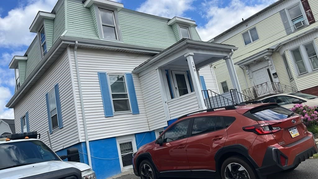 Multi Family at 199 Allen Ave, Lynn MA 01902, Lynn, photo 2 of 2