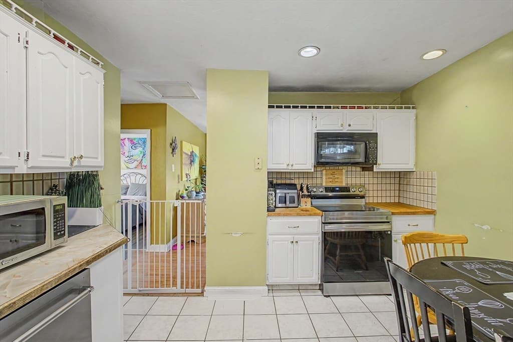 2 Family - 2 Units Up/Down at 178-180 Brookside Pkwy, Medford MA 02155, photo 6 of 27