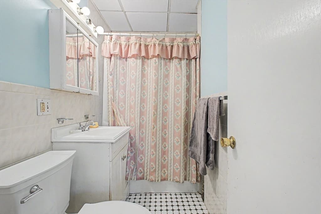 2 Family - 2 Units Up/Down at 178-180 Brookside Pkwy, Medford MA 02155, photo 18 of 27