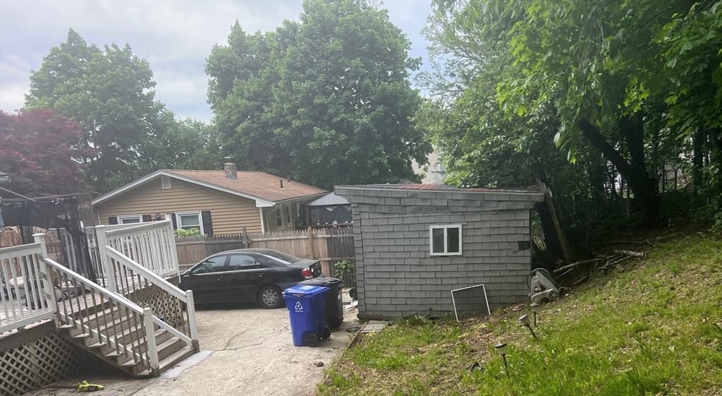 Single Family Residence at 42 Warren Ave, Boston MA 02136, photo 5 of 6
