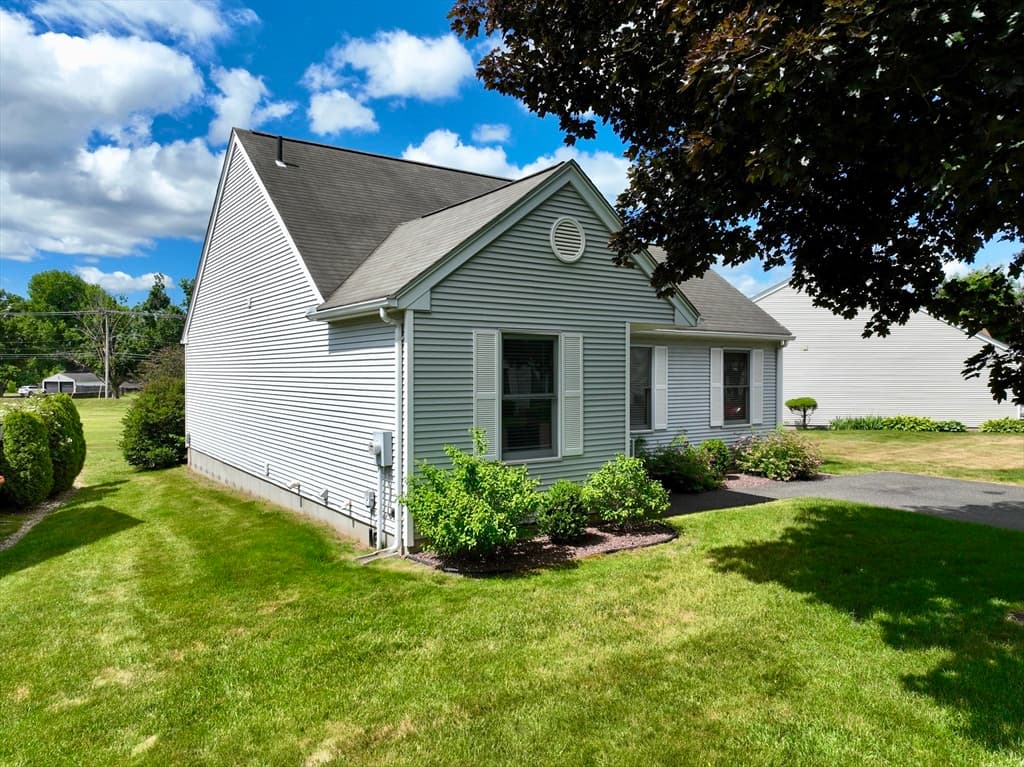 Condominium at 55 Alvord Place # 55, South Hadley MA 01075, South Hadley, photo 2 of 41