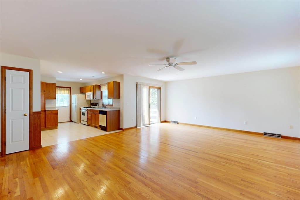 Condominium at 55 Alvord Place # 55, South Hadley MA 01075, South Hadley, photo 20 of 41