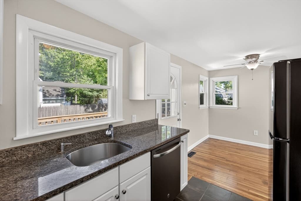 119 Seacoast Shores Blvd, Falmouth MA 02536 photo 8