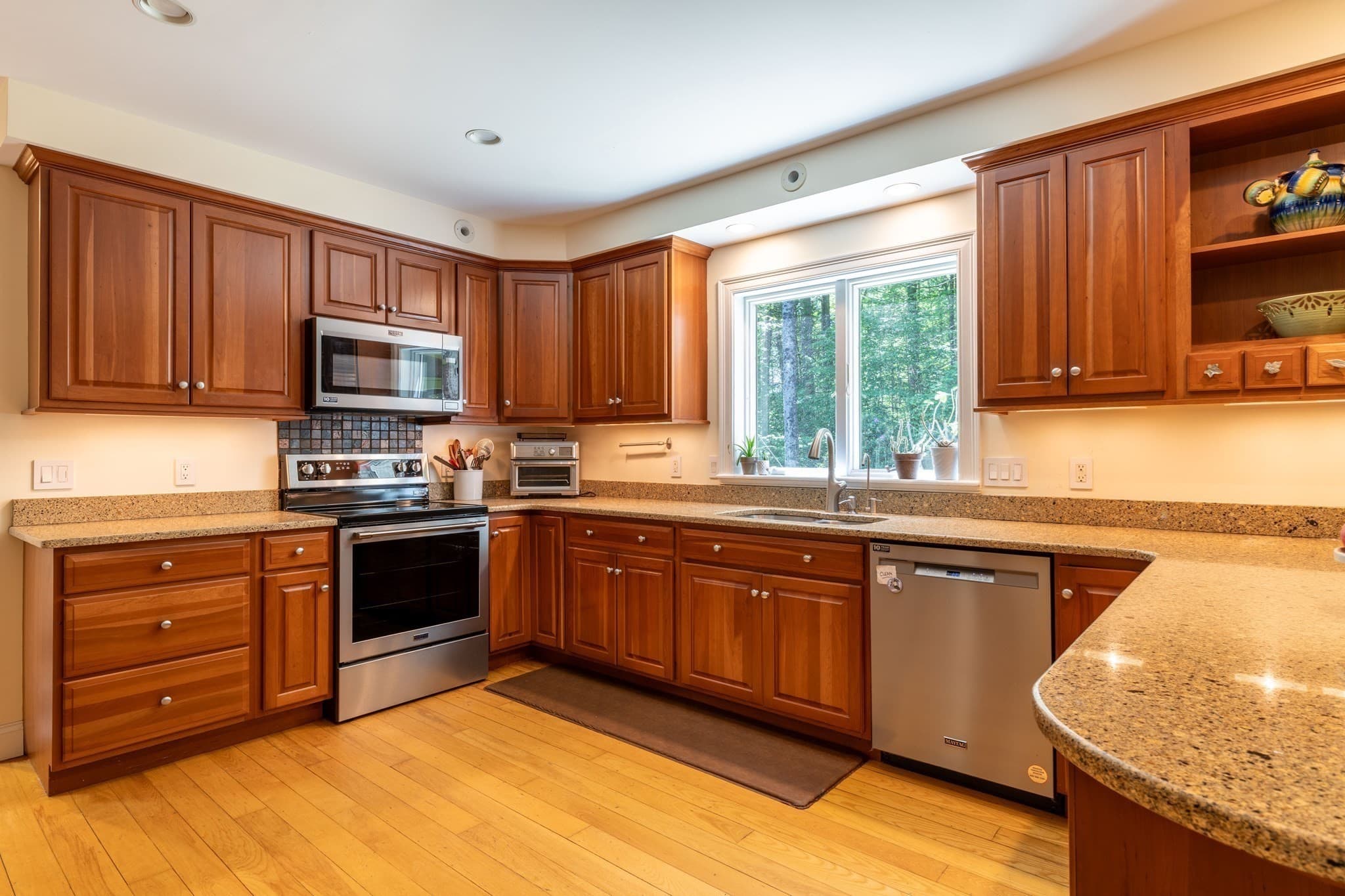 Single Family Residence at 18 Fort Hill Rd, Williamsburg MA 01039, photo 9 of 33