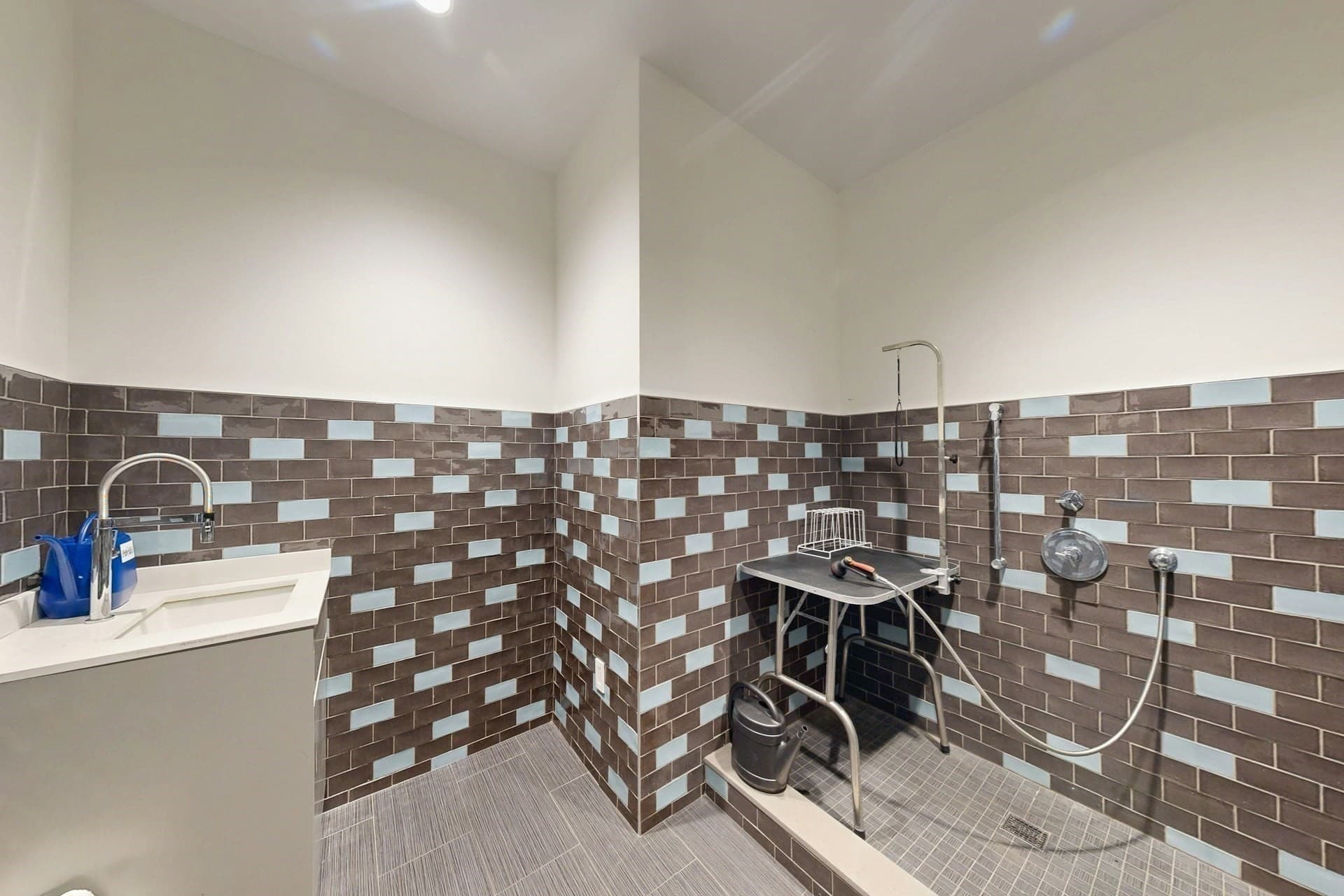 Condominium at 140 Shawmut Ave # 2A, Boston MA 02118, photo 27 of 29