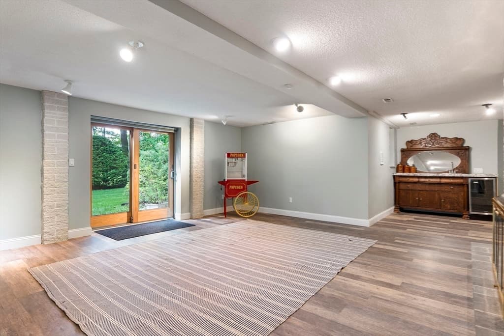 550 Wolf Swamp, Longmeadow MA 01106 photo 30