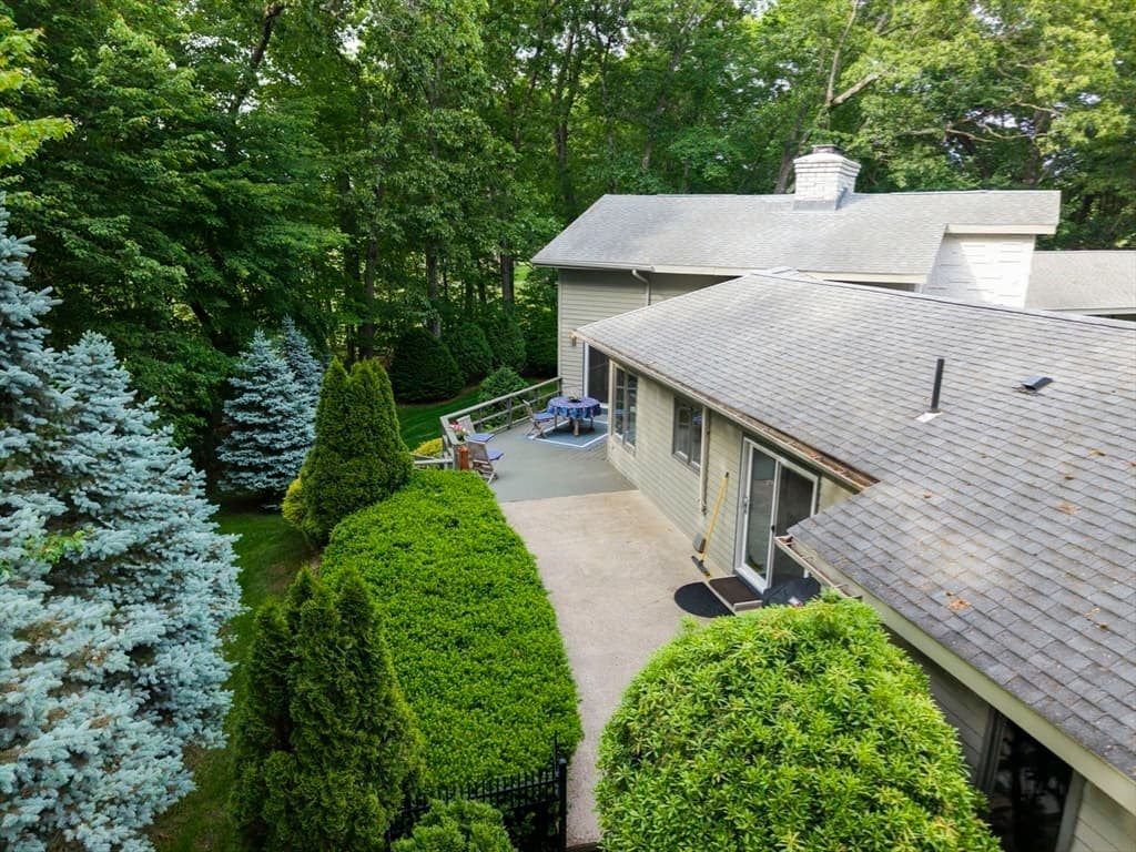 550 Wolf Swamp, Longmeadow MA 01106 photo 35