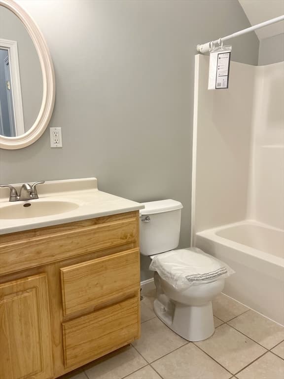 Condominium at 17 Foster St # 15, Brockton NH 03201, Brockton, photo 6 of 14