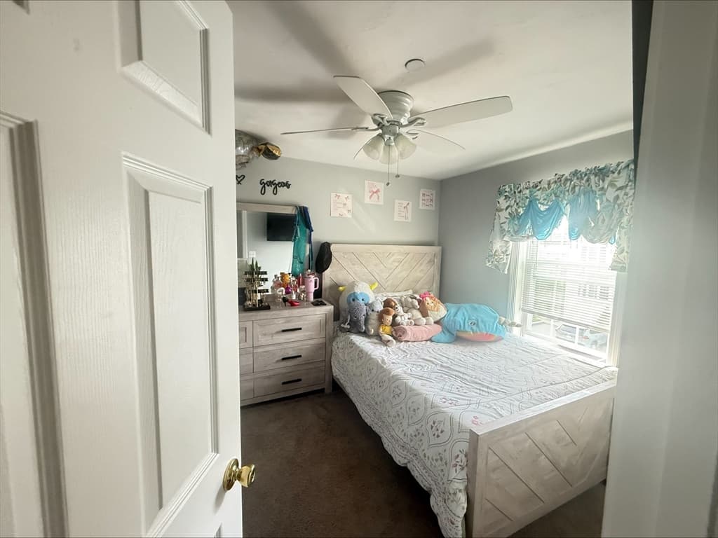 Condominium at 17 Foster St # 15, Brockton NH 03201, Brockton, photo 5 of 14