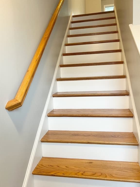 Condominium at 17 Foster St # 15, Brockton NH 03201, Brockton, photo 4 of 14