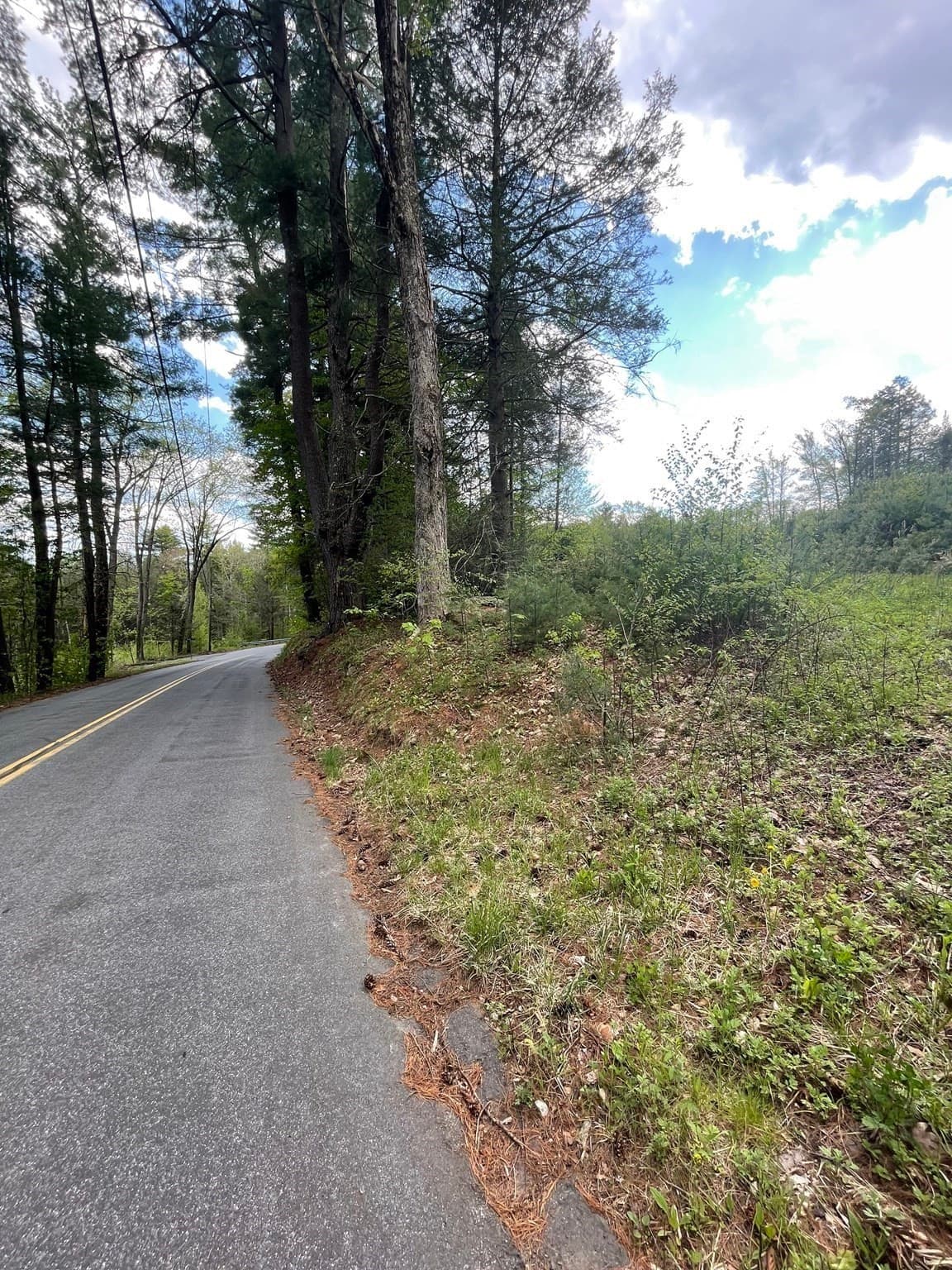 Residential at 1282 Burt Hill Rd, Tolland MA 01034, Tolland, photo 3 of 4