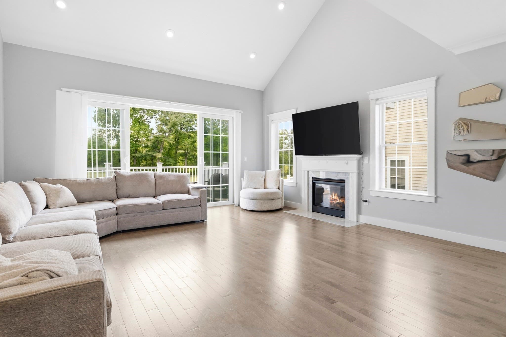 Single Family Residence at 16 Cape Club Dr, Sharon MA 02067, photo 7 of 30