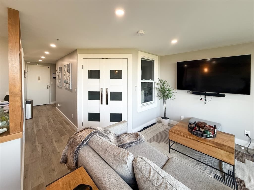 Condominium at 151 Tremont St # 11G, Boston MA 02111, photo 7 of 29