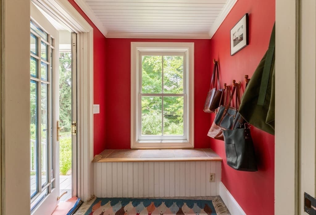 Single Family Residence at 114 S Main St, Northampton MA 01062, Northampton, photo 7 of 42