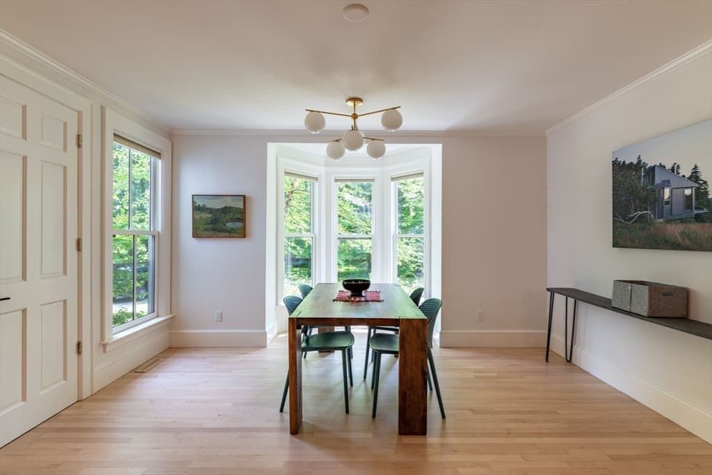 Single Family Residence at 114 S Main St, Northampton MA 01062, Northampton, photo 10 of 42