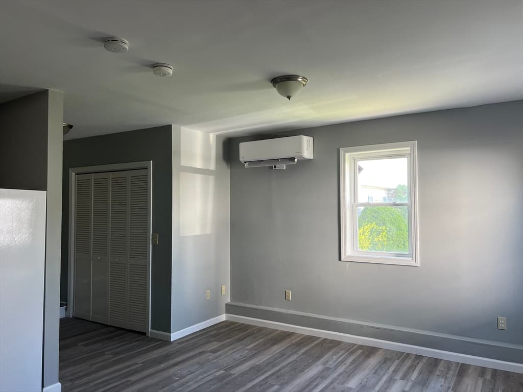 5-9 Family at 1017 Pine Street, Fall River MA 02723, photo 9 of 34