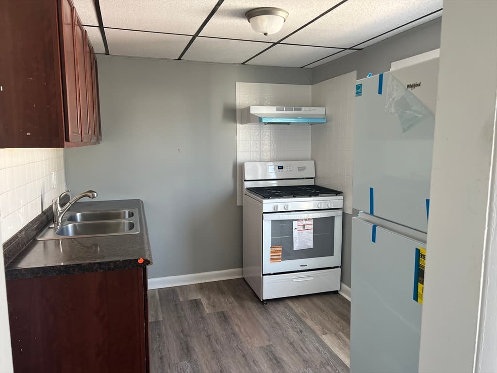 5-9 Family at 1017 Pine Street, Fall River MA 02723, photo 31 of 34