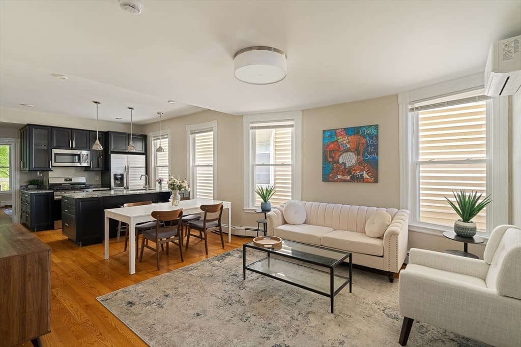 Condominium at 125 Princeton Street, Boston MA 02128, photo 3 of 33
