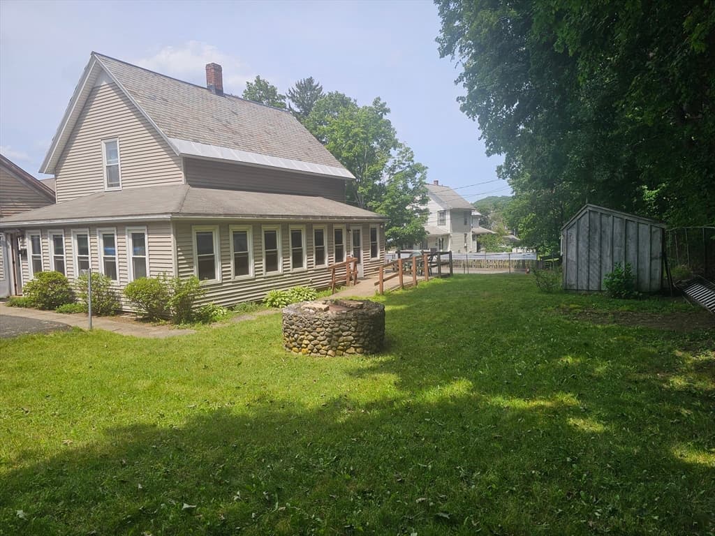9 Spring St, Montague MA 01376 photo 3